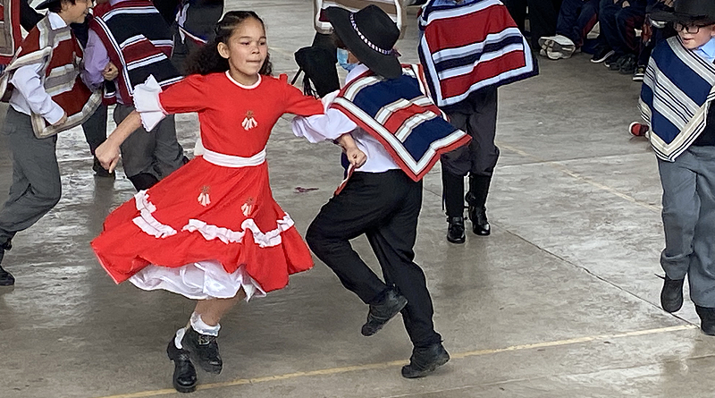 ¡Celebramos Nuestra Identidad Nacional con los Recreos Folclóricos!